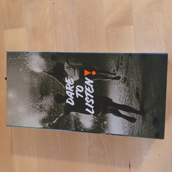 JBL Flip 6 Harmon Blue Tooth Green Camo Bluetooth Speaker,New In Box. - Picture 4 of 4